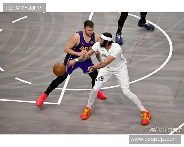 超级对决焦点浓眉强势登场硬碰硬引爆全场激情看点不断 超级对决焦点浓眉强势登场硬碰硬引爆全场激情看点不断