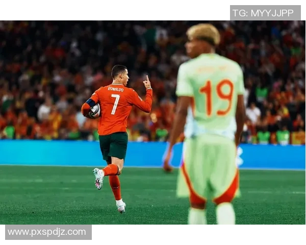 C罗背后的故事：从少年到巨星之路